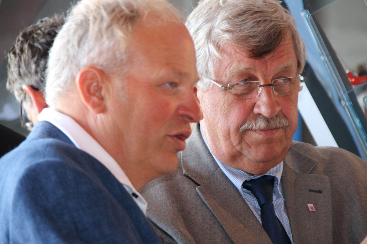 Harald Jörges und Regierungspräsident Walter Lübcke (CDU)