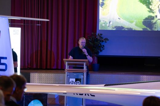 Ulrich Kremer opens the event