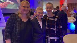 Hedwig Kremer (born Schleicher) and her granddaughters Lena and Anna